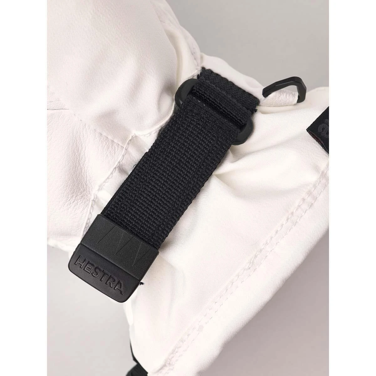 Hestra Women's Powder CZone Mitt - Image 3